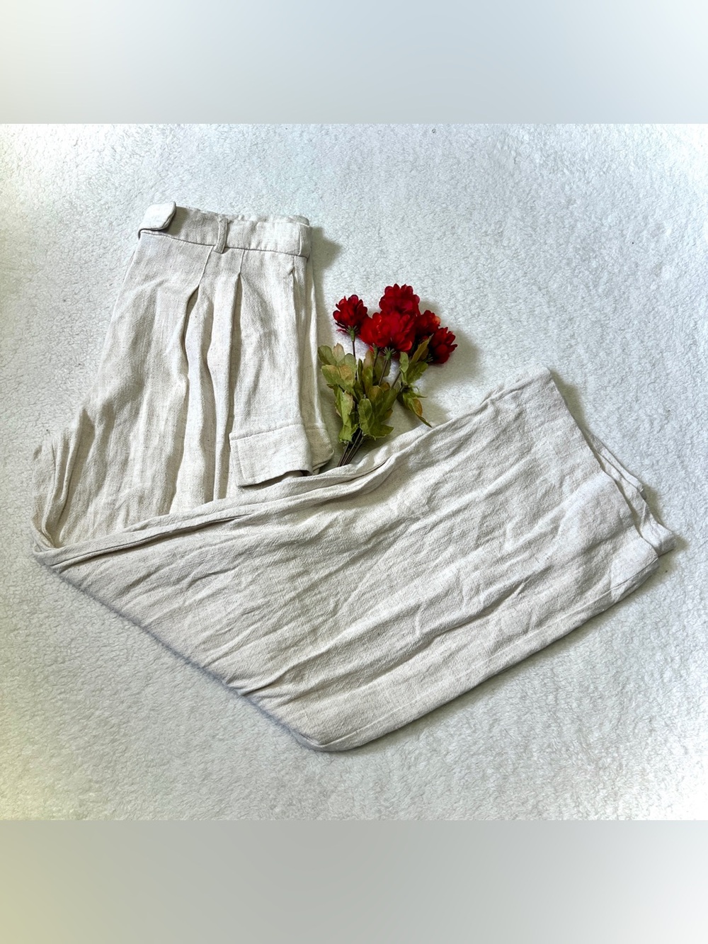 White Fox Cream Linen Blend Wide Leg Cargo Pant - Small (29")